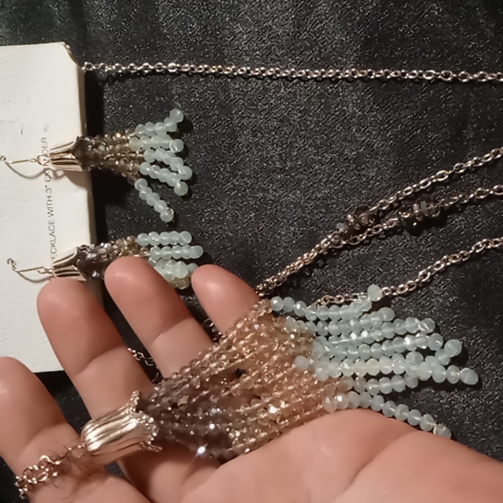 Time and tru glass Beaded tassel necklace & earrings set NWT